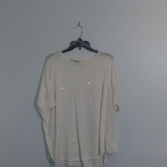 Light weight white/cream sequence blouse/sweater - Picture 2 of 2